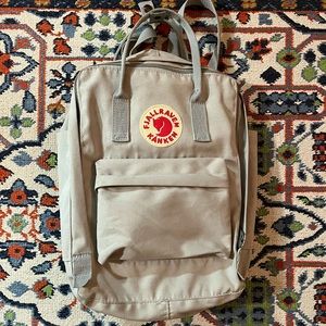 Fjallraven kanken bag